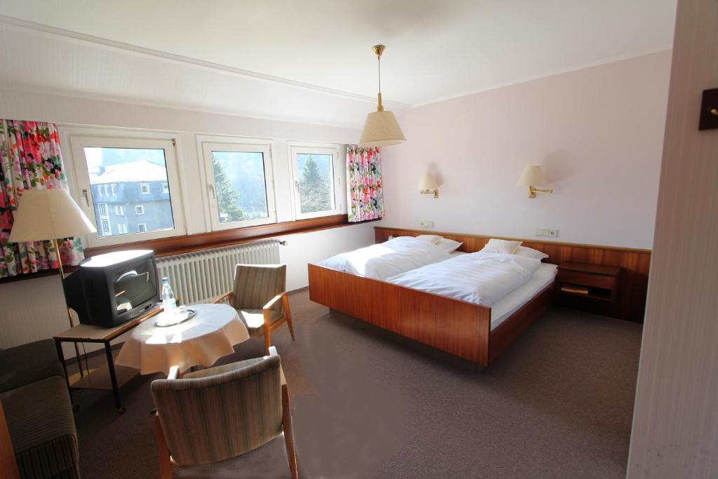 Hotel Gasthaus Troester Schmallenberg Quarto foto