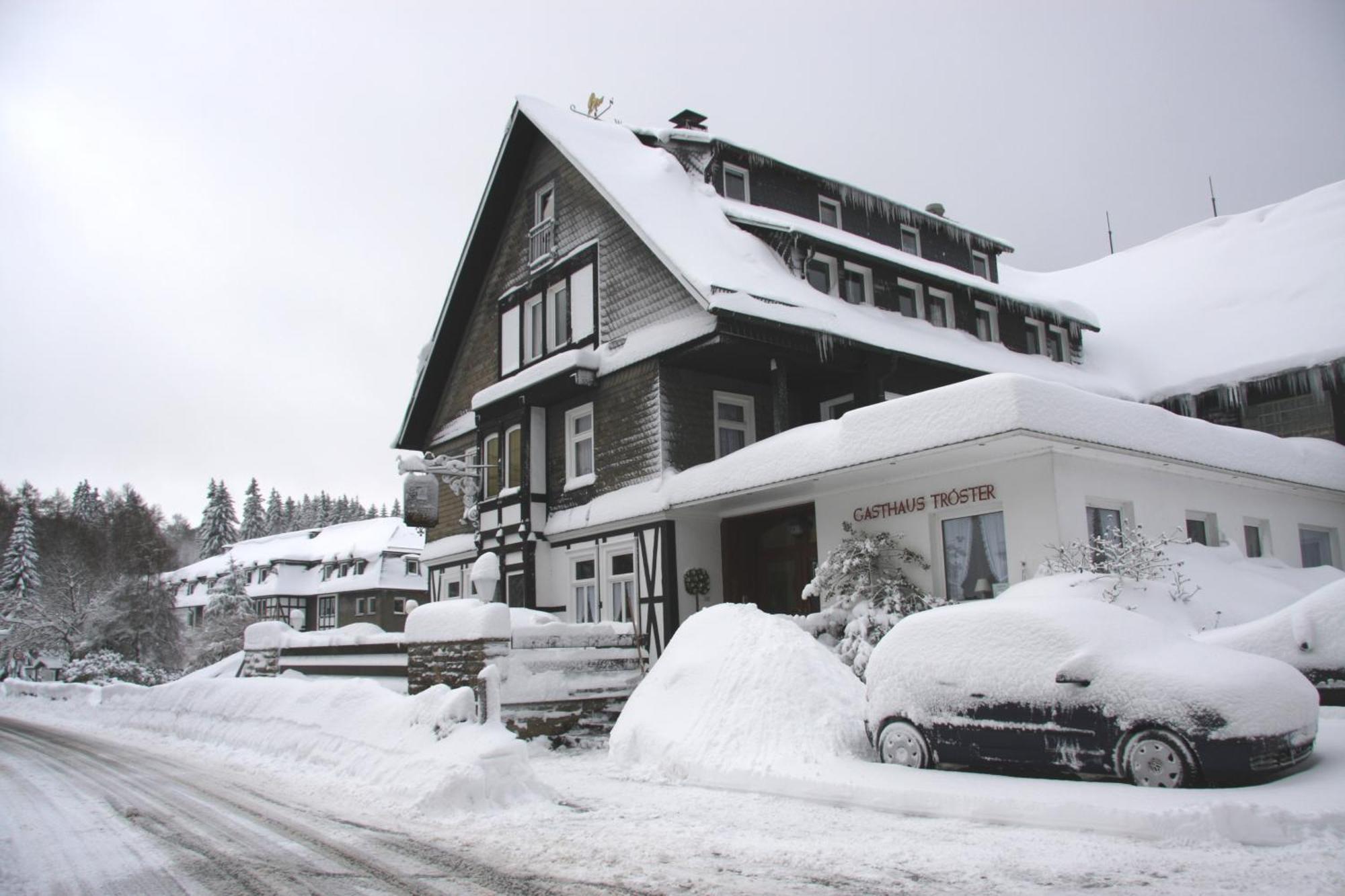 Hotel Gasthaus Troester Schmallenberg Exterior foto
