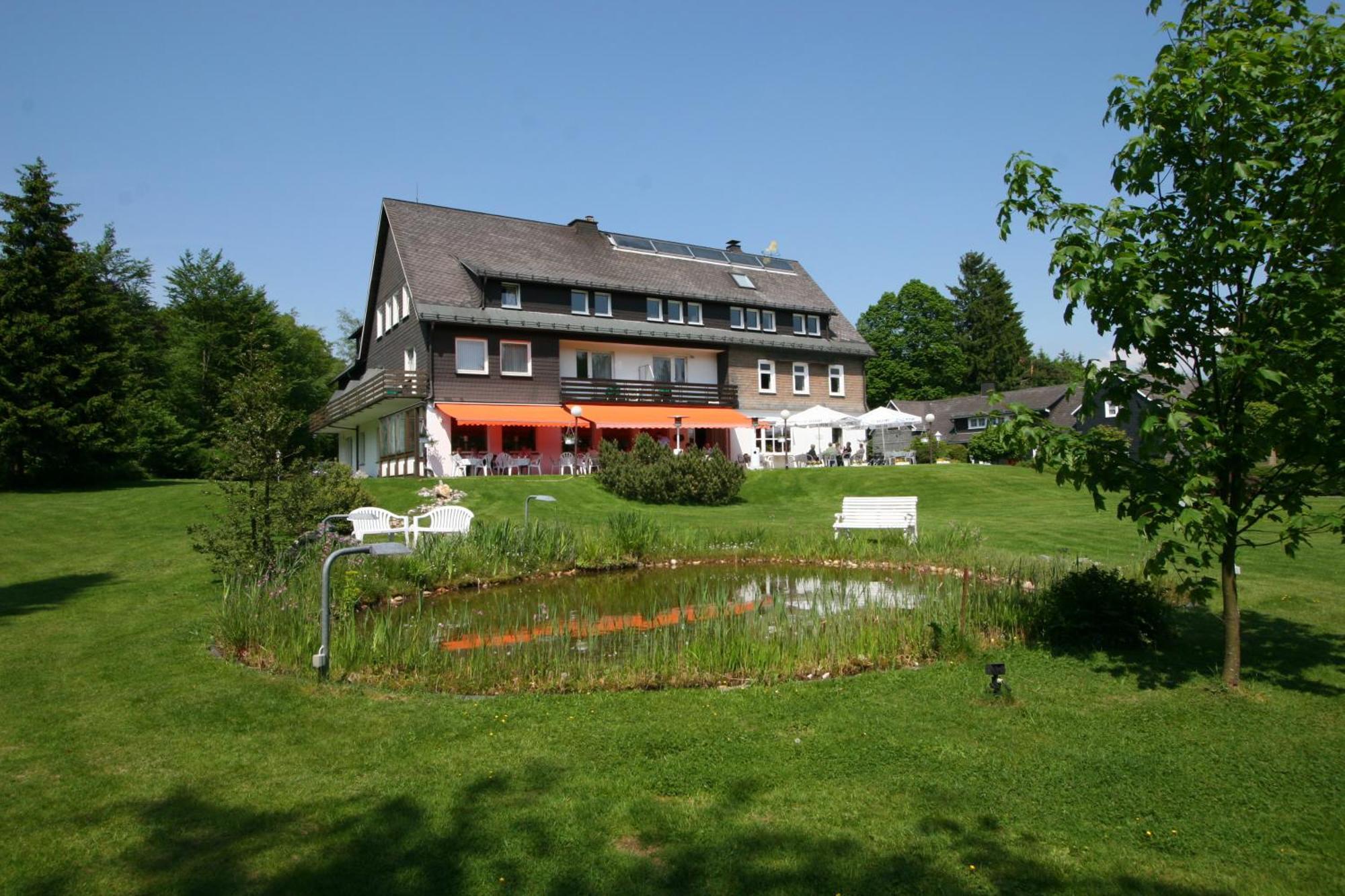 Hotel Gasthaus Troester Schmallenberg Exterior foto